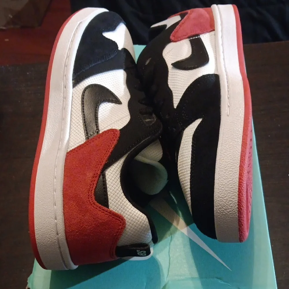 Nike SB Alleyoop Black Toe Sneakers Mens 10 Womens 11.5 NWBOX - Picture 7 of 10